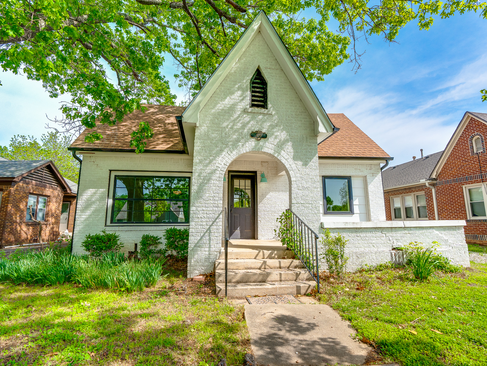 Property main image